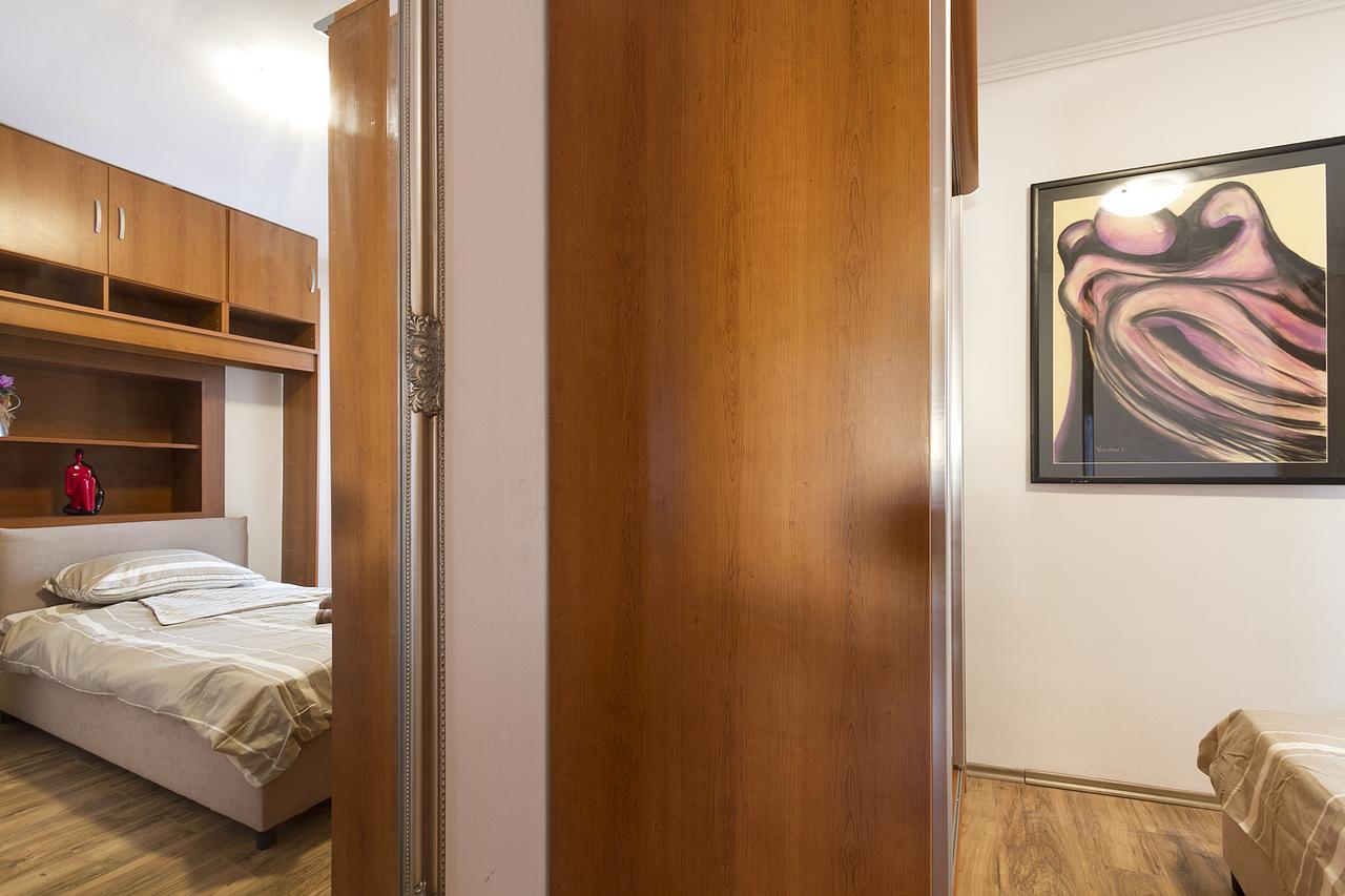 Apartment Nino روفينج الغرفة الصورة